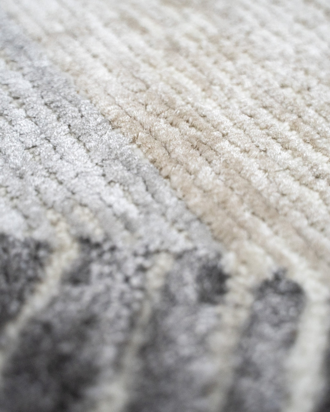 Cava Wool & Silk Rug